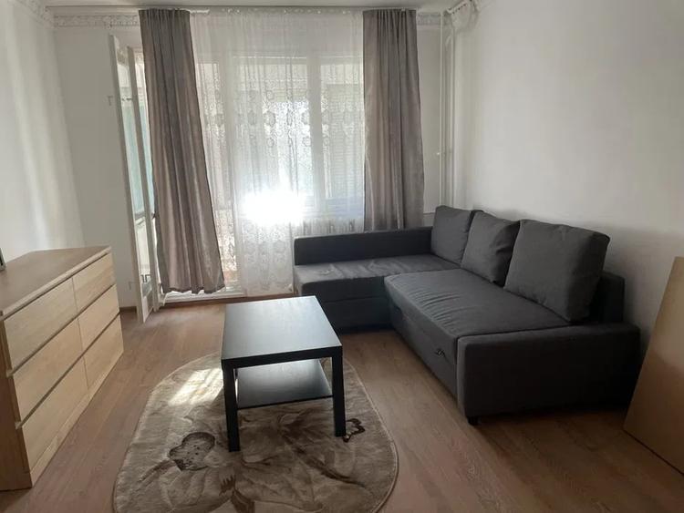 Apartament cu 2 camere decomandat, mobilat în Titan