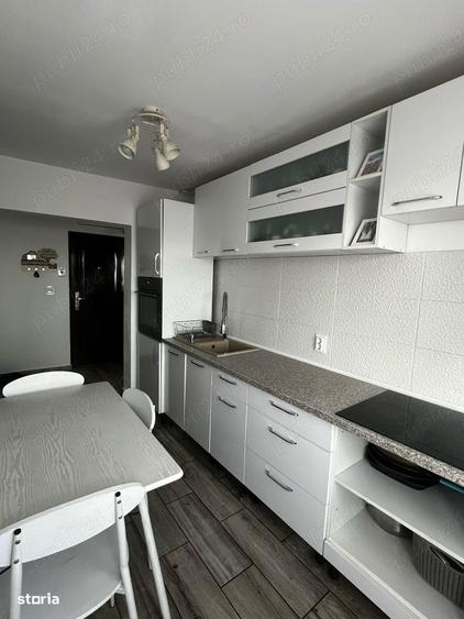 Apartament cu 3 camere decomandat, mobilat în Astra
