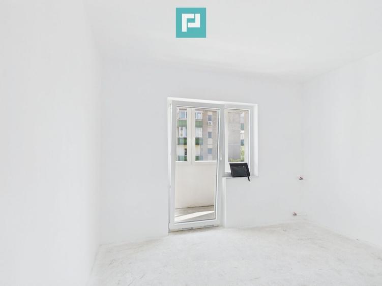 Apartament cu 3 camere decomandat în Decebal