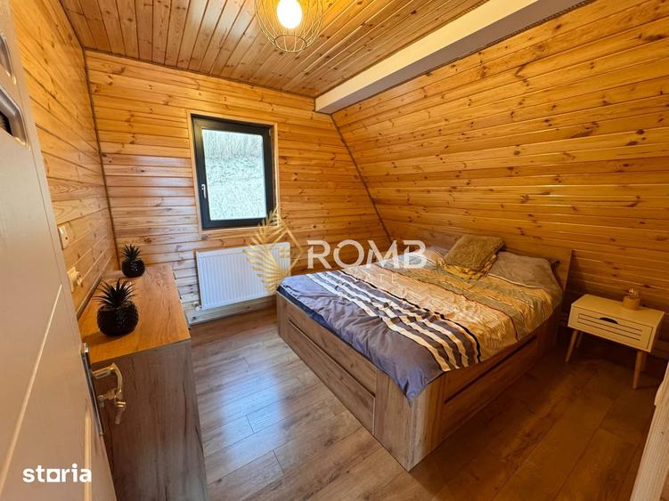 Casă cu 4 camere cu Teren 1000 Mp în Vale