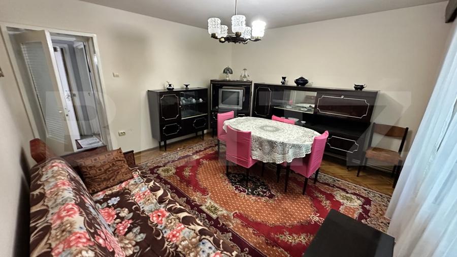 Apartament cu 3 camere decomandat, mobilat în Progresul