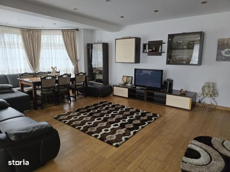 Casă cu 4 camere cu Teren 1765 Mp în Tașca