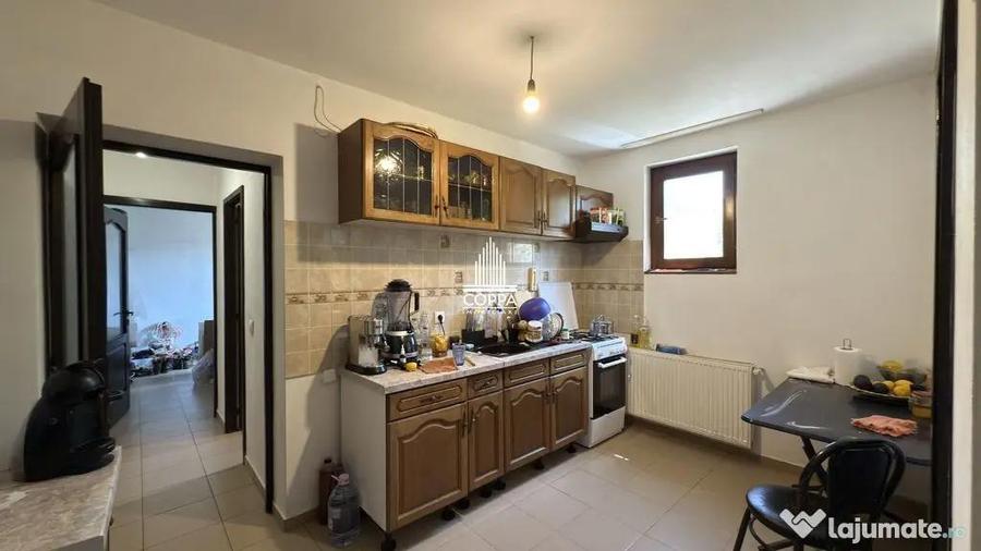 Casă cu 6 camere cu Teren 800 Mp în Central