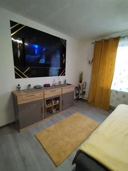 Casă cu 2 camere cu Teren 300 Mp în Central