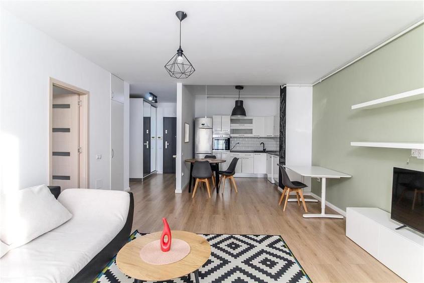 Apartament cu 2 camere semidecomandat, mobilat în Gheorgheni