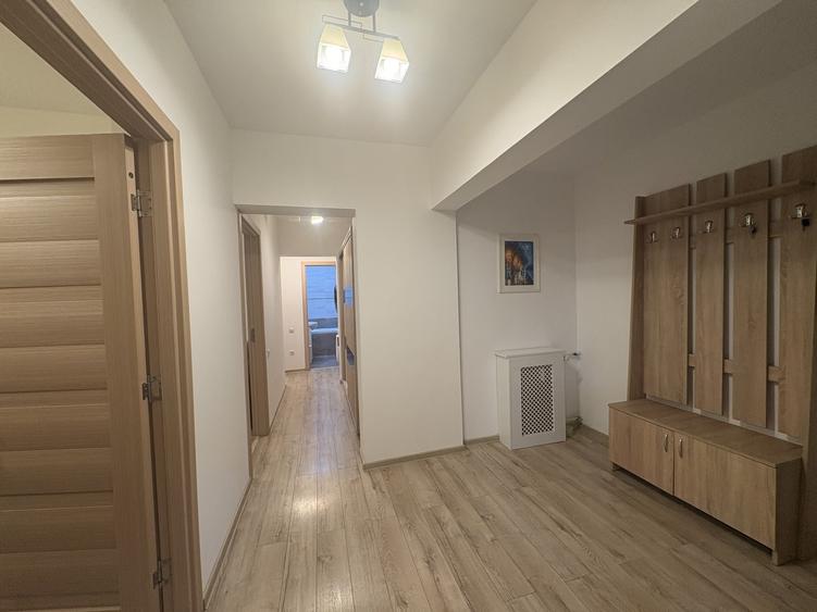 Apartament cu 3 camere decomandat, mobilat în Drumul Taberei