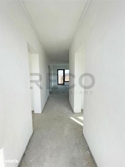 Casă cu 3 camere cu Teren 500 Mp în Sânmartin