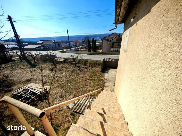 Spațiu comercial, de 140 mp, în Micești