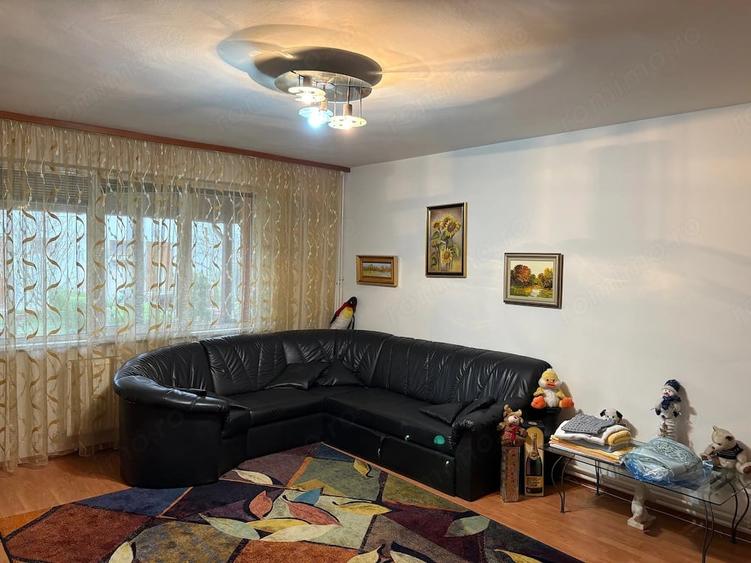 Casă cu Teren 200 Mp în Fabric