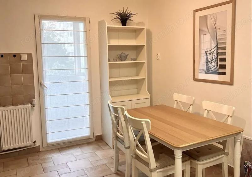 Apartament cu 2 camere semidecomandat în Basarabia