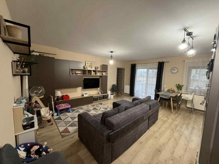 Apartament cu 2 camere semidecomandat, mobilat în Mănăștur — fotografia 2