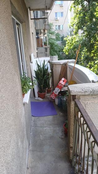 Apartament cu 3 camere decomandat în Sebastian