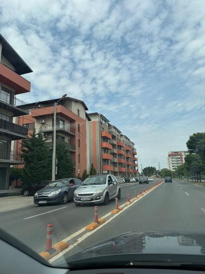 Apartament cu 2 camere semidecomandat în Girocului