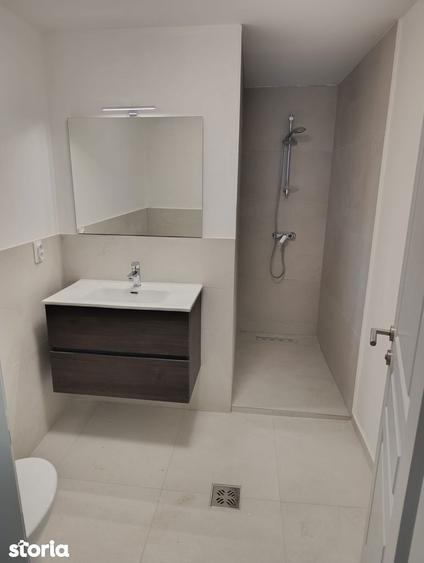 Spațiu comercial, de 22 mp, în Zorilor