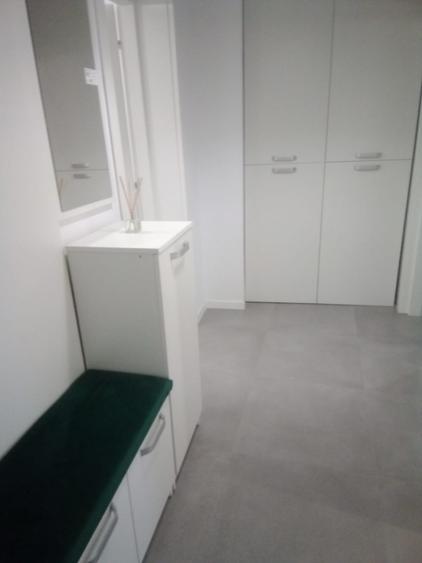 Garsonieră decomandată în Decebal