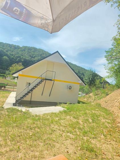 Casă individuală cu 3 camere cu Teren 663 Mp în Leșnic