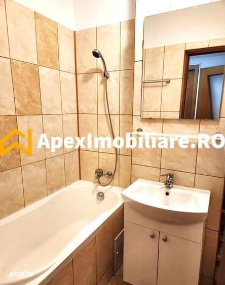 Garsonieră decomandată în Gara de Nord