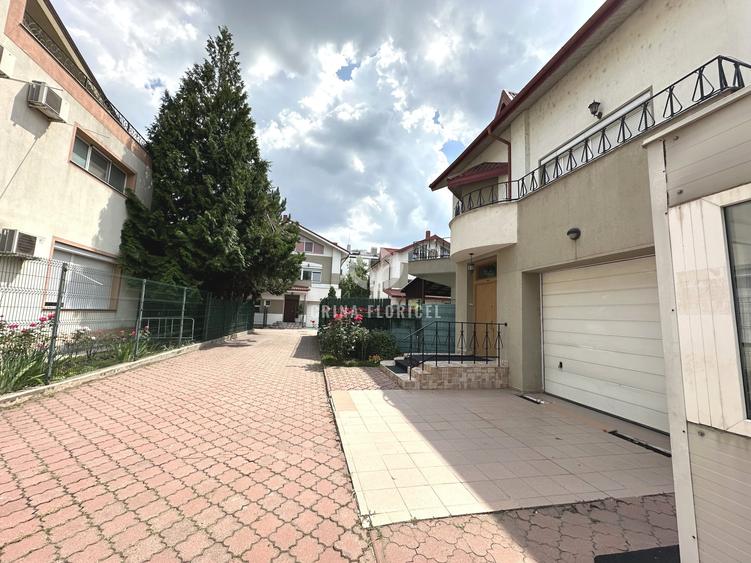 Casă individuală cu 7 camere cu Canalizare în Herăstrău