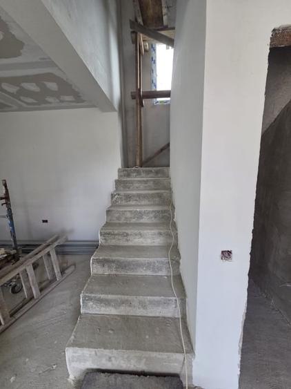 Casă individuală cu 4 camere cu Teren 200 Mp în Cumpăna