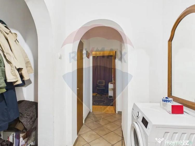 Apartament cu 3 camere decomandat în Colentina