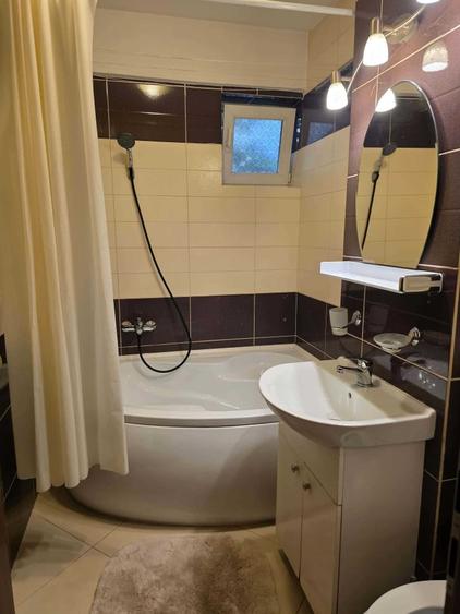 Ofer spre inchiriere apartament 3 camere sector 4 - 1