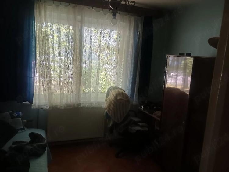 Vand apartament cu trei camere - 1