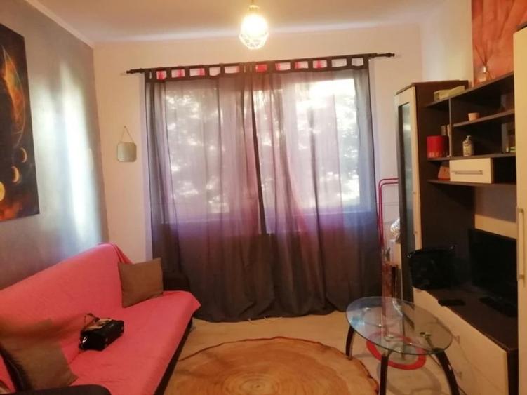 Garsonieră semidecomandată în Far