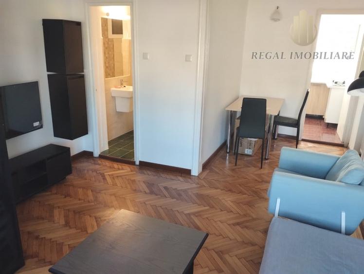 Garsonieră decomandată, mobilată în Unirii
