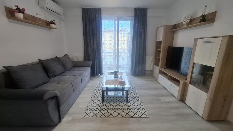 Apartament cu 2 camere semidecomandat în Ultracentral