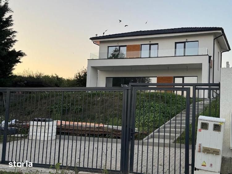 Casă cu 4 camere cu Teren 750 Mp în Chinteni