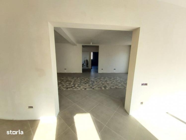 Casă cu 4 camere în Pata