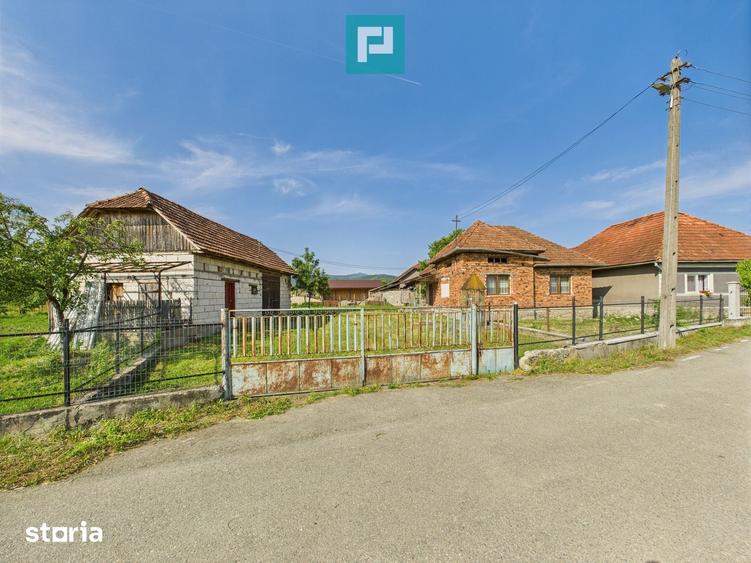 Casă cu 2 camere cu Teren 7204 Mp în Hălmăgel
