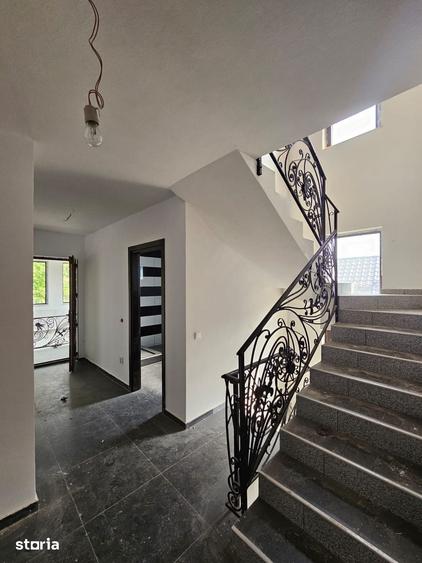 Casă cu 7 camere cu Teren 550 Mp în Câmpulung Muscel