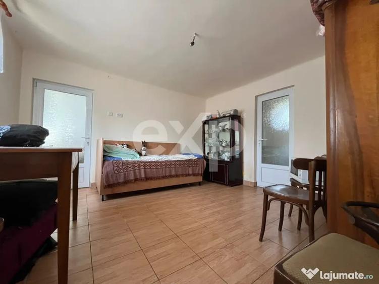 Casă cu 3 camere cu Teren 1140 Mp în Central