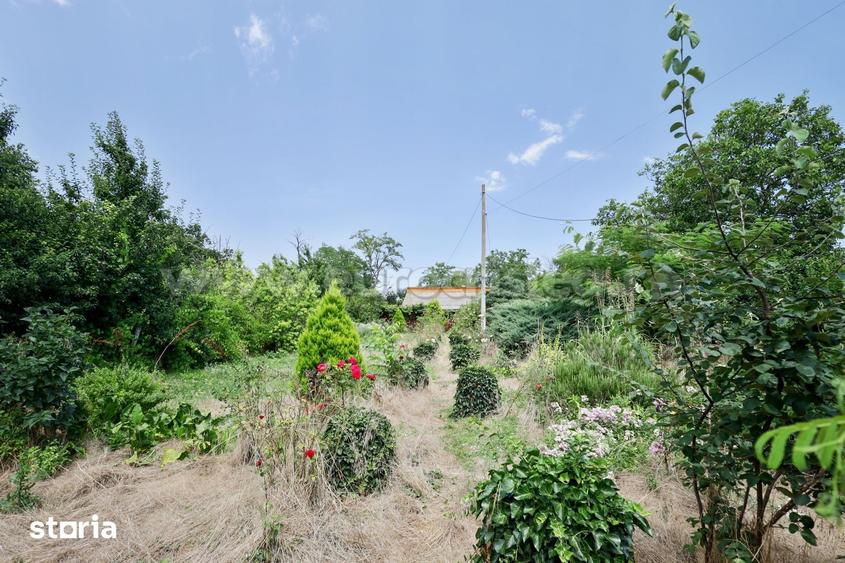 Casă cu 2 camere cu Teren 1759 Mp în Pecineaga