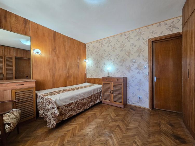 Apartament cu 4 camere decomandat în Ultracentral