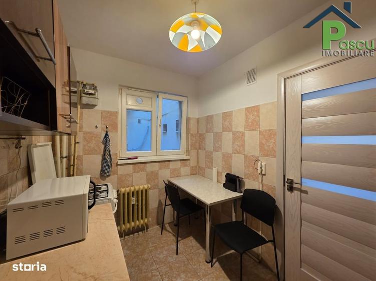 Apartament cu 3 camere decomandat, mobilat în Giurgiului