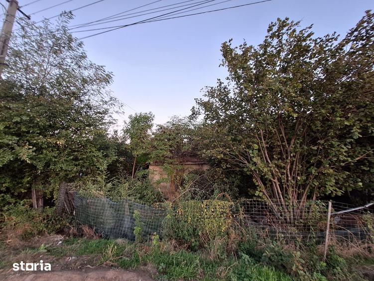 Teren de 1372 mp, în Valea Râmnicului