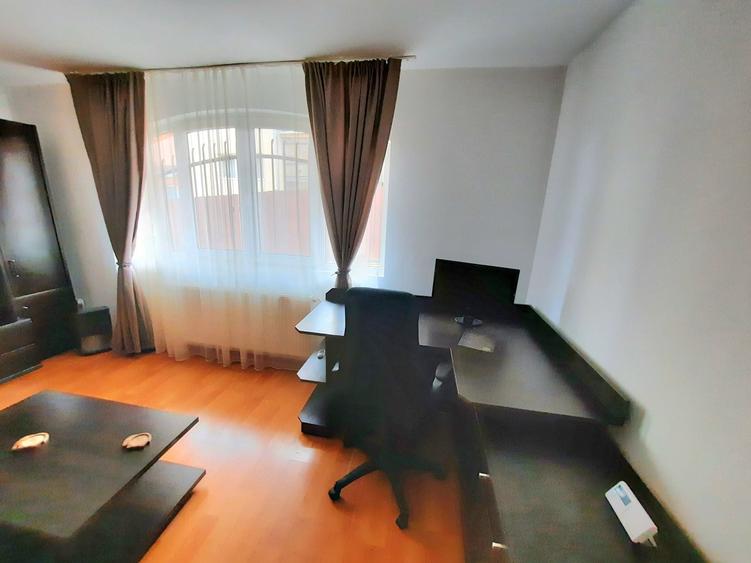 Apartament cu 2 camere decomandat în Becaș