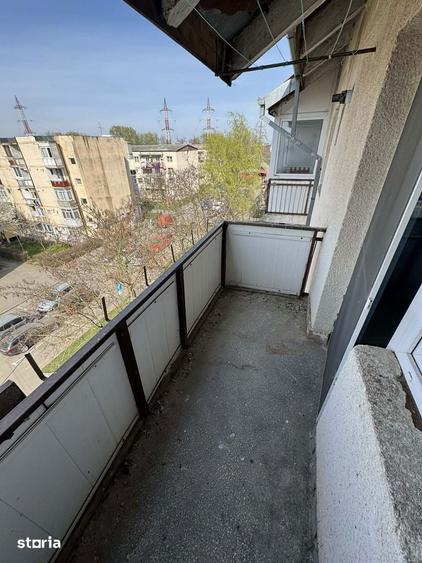 Apartament cu 2 camere decomandat în Soarelui