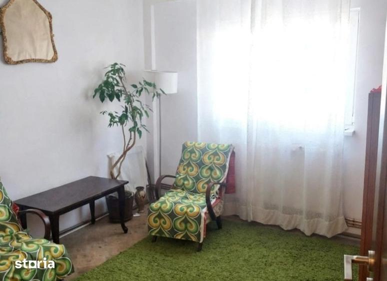 Apartament cu 3 camere în Alexandru cel Bun