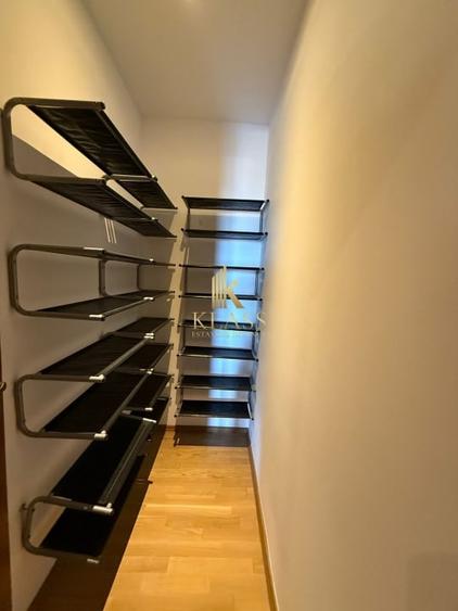 Apartament cu 4 camere circular, mobilat în Băneasa