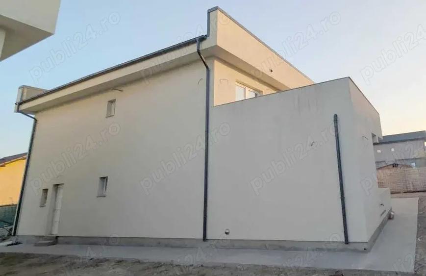 Casă cu Teren 390 Mp în Bariera Vâlcii