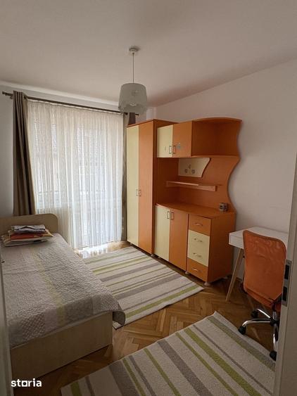 Apartament cu 4 camere în Central