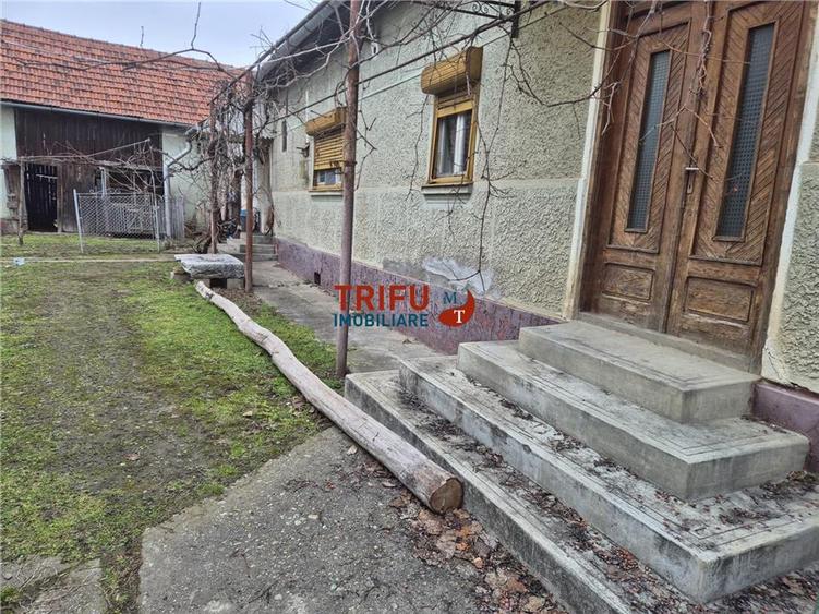 Casă individuală cu 5 camere cu Canalizare în Bărăbanț