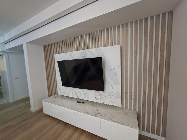 Apartament cu 3 camere semidecomandat, mobilat în Șelimbăr