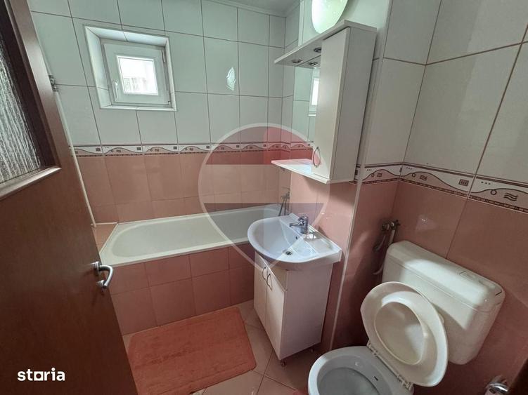 Apartament cu 3 camere decomandat în Iosia