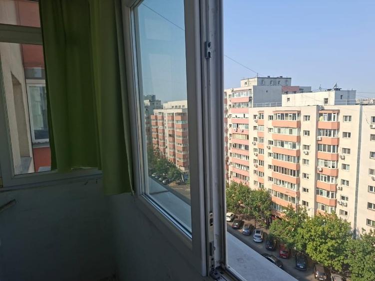 Apartament cu 2 camere decomandat în Moșilor