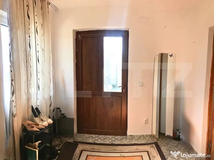Casă cu 4 camere cu Teren 1200 Mp în Central