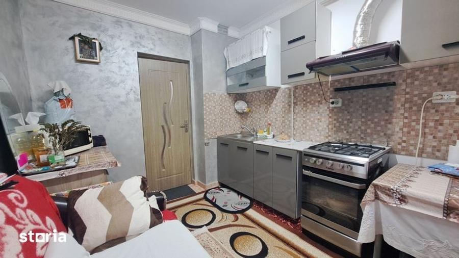 Garsonieră decomandată în Central